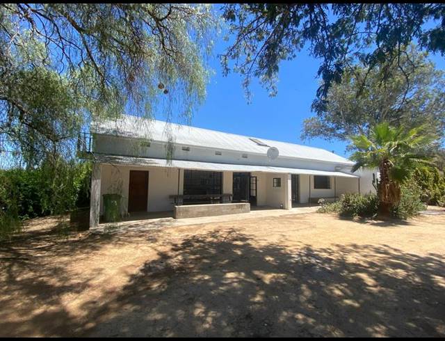 4 BEDROOM HOUSE FOR SALE IN HARTEBEESFONTEIN